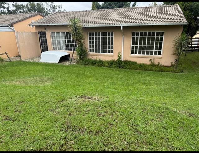 3 BEDROOM HOUSE FOR SALE IN COUNTRY VIEW